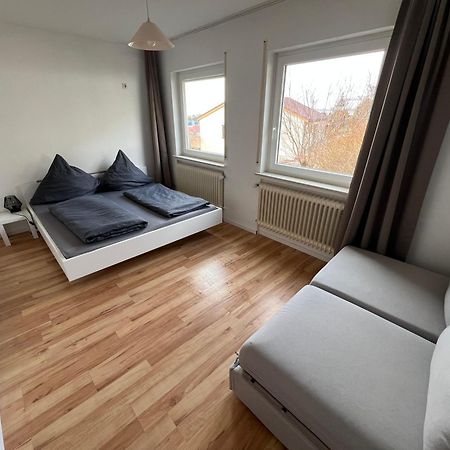 Reiheneckhaus Mit Garten Und Terasse Tettnang Exterior photo