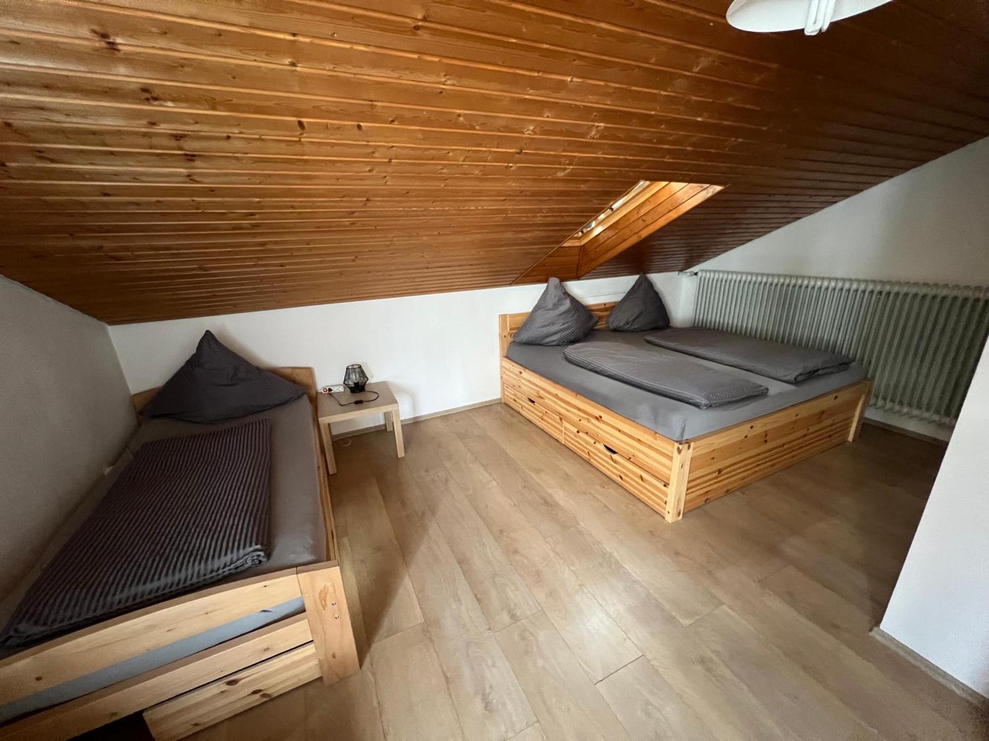 Reiheneckhaus Mit Garten Und Terasse Tettnang Exterior photo